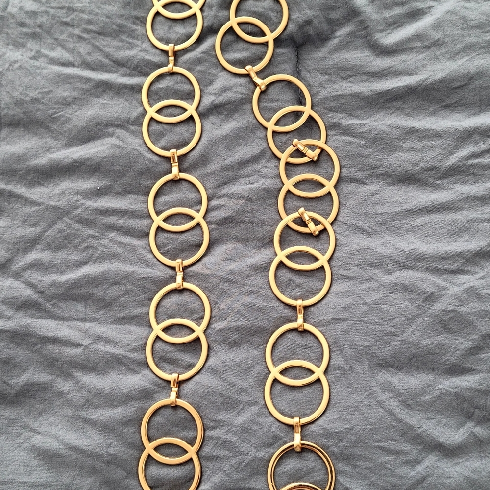 Stylish Entangled Ring Design Metal Belt.